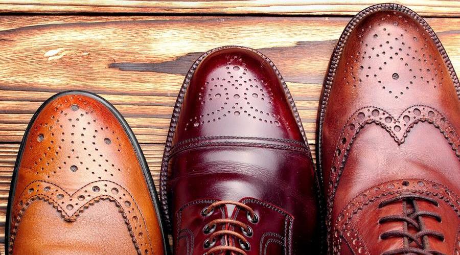 کفش قهوه ای مردانه را چی بپوشیم؟