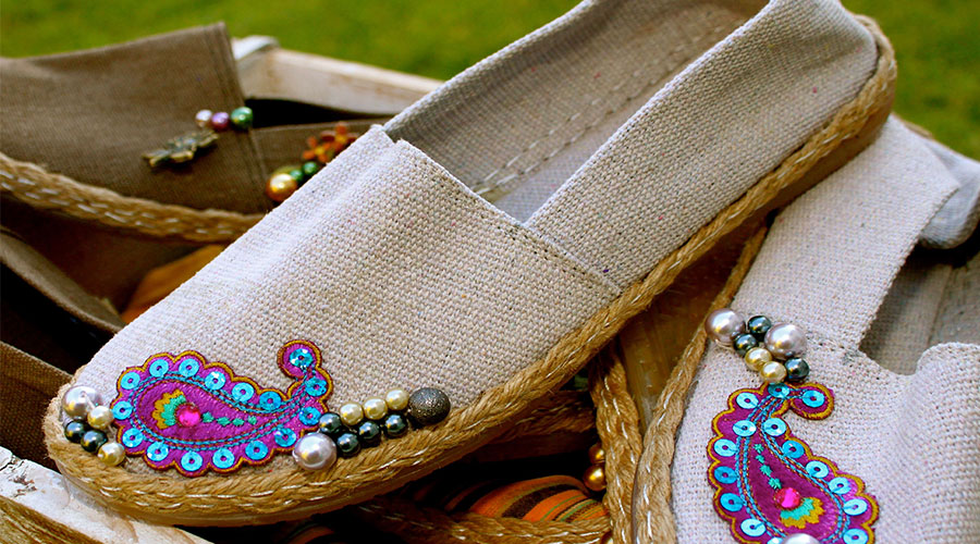 انواع کفش سنتی ایرانی